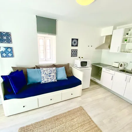 House Of Comfort 1 Central Апартаменты *